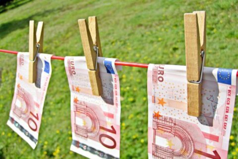 Utenos rajono gyventojus pasiekė priminimas susimokėti žemės mokestį