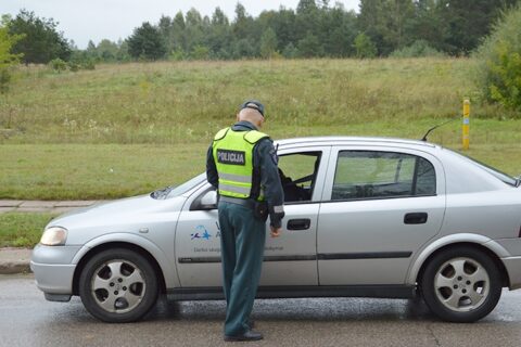 Policija skelbia, kokie reidai vairuotojų laukia spalį