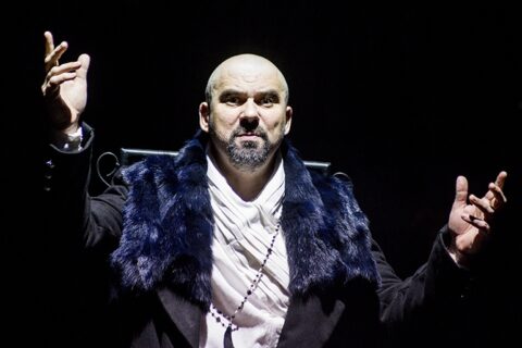 Keistuolių teatro premjera „12 naktis, arba Kaip norite“ kviečia patikėti meile