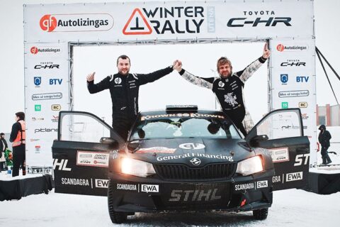 „Winter Rally 2018“ prie starto linijos stojo 27 ekipažai, bet finišą pasiekė ne visi