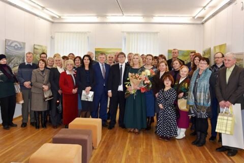 Lietuvos praeitis atgyja drobėse: atidaryta prasminga paroda