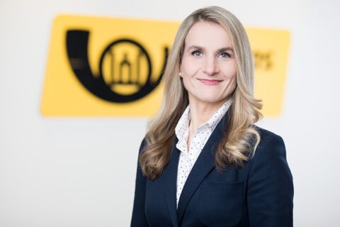Naujoji Lietuvos pašto vadovė A. Sungailienė pradeda eiti pareigas