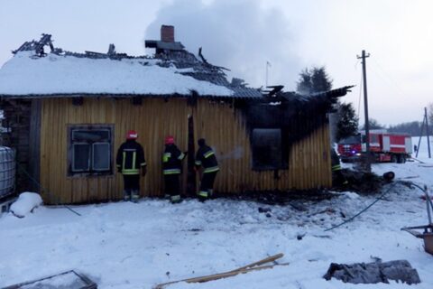 Tragiška savaitės pabaiga: siautėjusi ugnis nusinešė žmogaus gyvybę