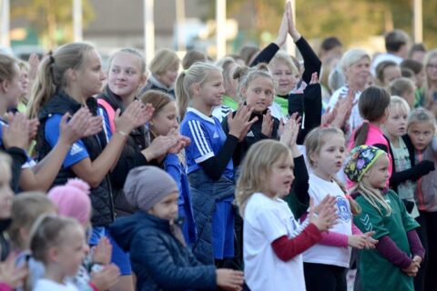 Kovo 8-ąją moteris sukvies futbolo šventė