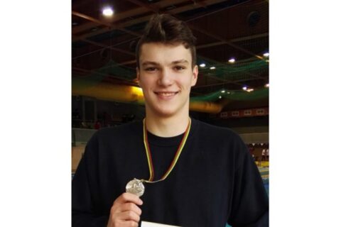 Jaunimo plaukimo čempionate – visų spalvų medaliai