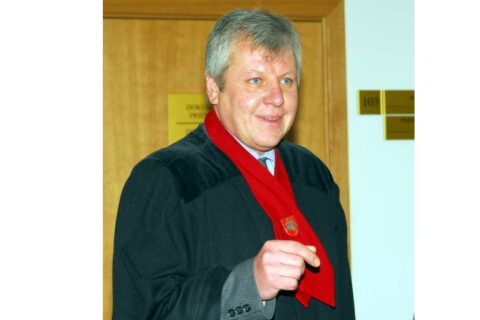 Darbo vietoje buvęs neblaivus prokuroras nušalintas nuo tarnybos