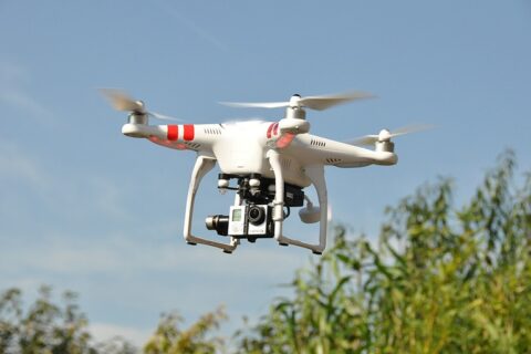 Dronai bus pasitelkiami žvalgyti žolės gaisrų
