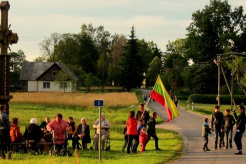 Uteniškius suvienijo Tautiška giesmė