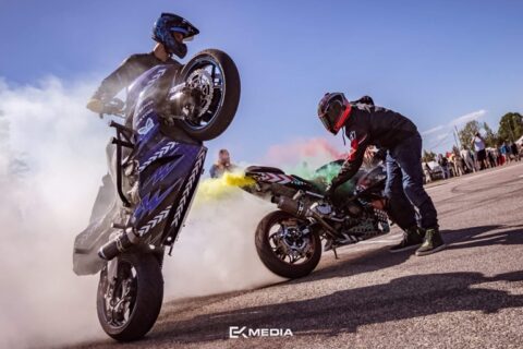 Motoakrobatai jungiasi prie vaikų kovos su vėžiu