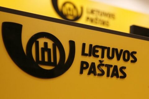 Lietuvos paštas aprūpins automobiliais laiškininkus kaimo vietovėse