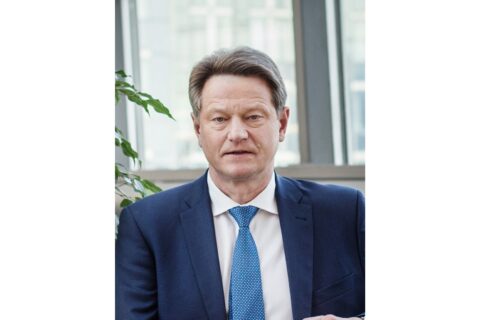 R. Paksas. Visuomenei reikia vienodai teisingos naujos Europos Sąjungos