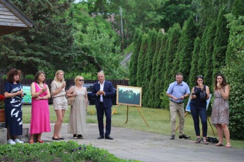 Sudeikių galerijoje puikuojasi plenero darbai