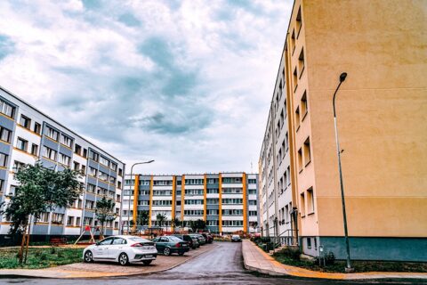 Daugiabučių renovacijos procesas įsibėgėja – prasidės rangos darbų įgyvendinimas