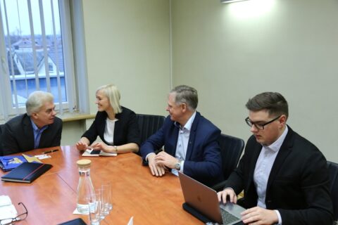Utenoje viešėjo Seimo nariai