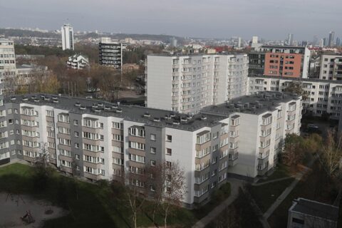 Skelbiama mažosios daugiabučių renovacijos pradžia: paraiškų lauks iki šių metų pabaigos