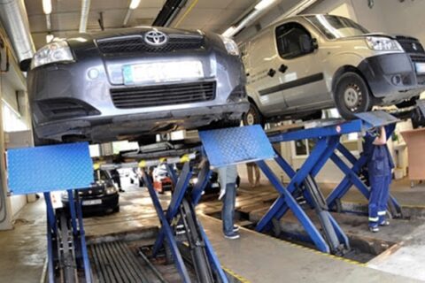 Automobilių techninę apžiūrą bus galima atlikti vėliau