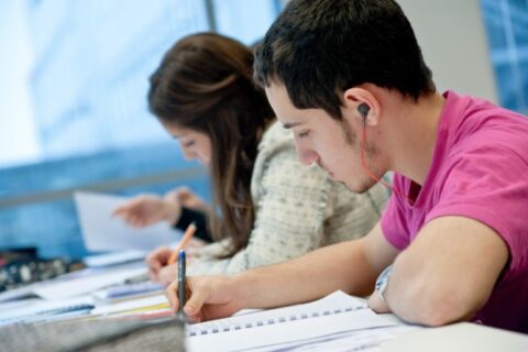 Lietuvos studentai pelnė vardines Prezidentų stipendijas