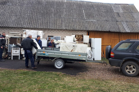 Salako seniūnija pasistengė: pririnko net 2,7 t atliekų