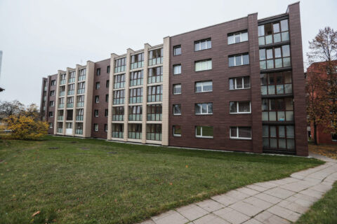 Šalies daugiabučių gyventojai kviečiami teikti paraiškas mažajai renovacijai vykdyti