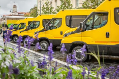 Naujas geltonasis autobusiukas – į Utenos miesto progimnaziją