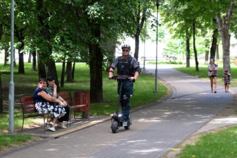 Policininkai – su paspirtukais