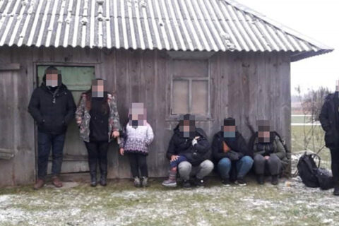 Sulaikė 10 irakiečių: keliuku link negyvenamos sodybos ėjo įtartini žmonės