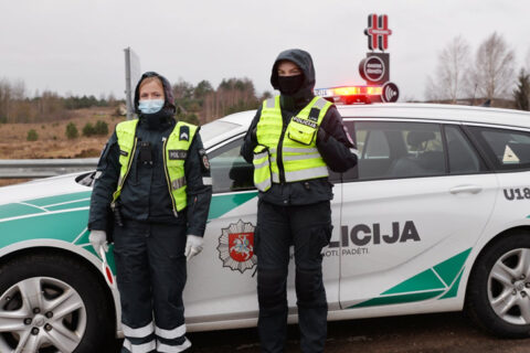 Judėjimo kontrolė: į Utenos apskrities rajonus neįleista per 200 transporto priemonių