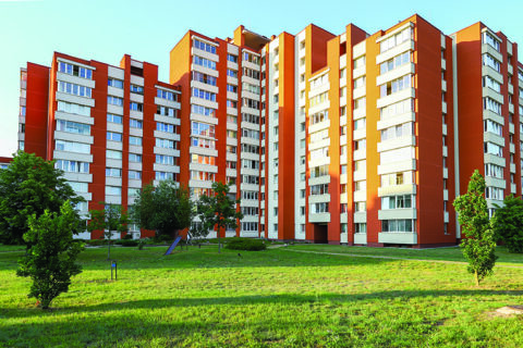 Kaip keičiasi šildymo kaina renovuotuose daugiabučiuose?