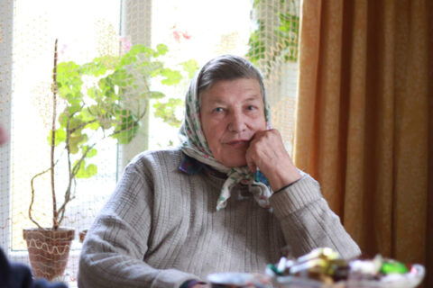 Sibire gyvenusios kūrėjos rankas ir širdį šildė rankdarbiai