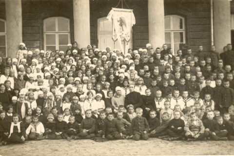 Kimėnuose, palei Uteną