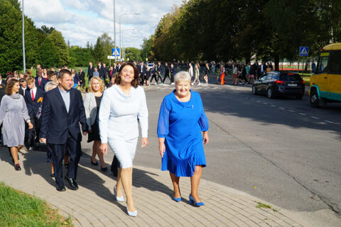 Rugsėjo 1-ąją Anykščiuose lankėsi pirmoji šalies ponia Diana Nausėdienė