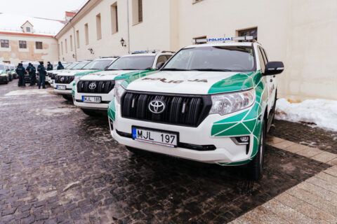 Policijos pareigūnams – nauji automobiliai
