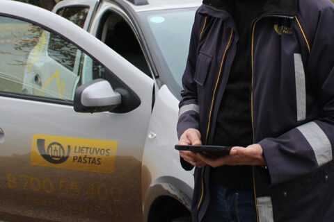 Susirgus mobiliajam laiškininkui gyventojai lieka be spaudos