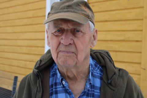 Dratatuko mokykla, Šapokų kaimas, dingęs akmuo su bliūdeliu ir kodėl paminklas istorikui, o ne dvarininkui