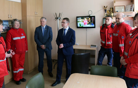 Utenoje tą pačią dieną viešėjo du ministrai