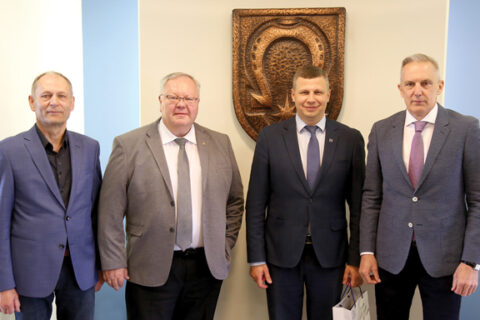 Verslo atstovai susitiko susipažinti su naująja valdžia
