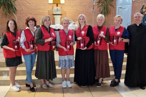 Dievo Apvaizdos parapijoje savanorių būrelis pradėjo naują veiklą