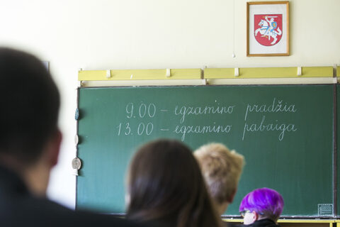 Abiturientų sprendimas dėl egzaminų beveik nesikeitė