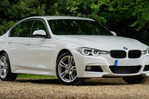 BMW istorija: kaip susiformavo šio prekės ženklo ikoniškas įvaizdis?