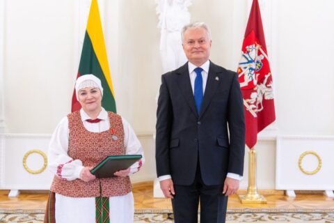Prezidento apdovanota Odeta Tumėnaitė-Bražėnienė: „Ne mokykla, o šeima išaugina laimingus žmones“
