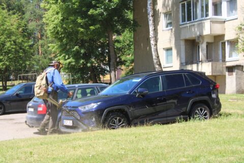 „Utenos komunalininko“ vadovas: „Jei vieniems trukdo ežere augančios nendrės, kiti džiaugiasi nenupjauta žole“