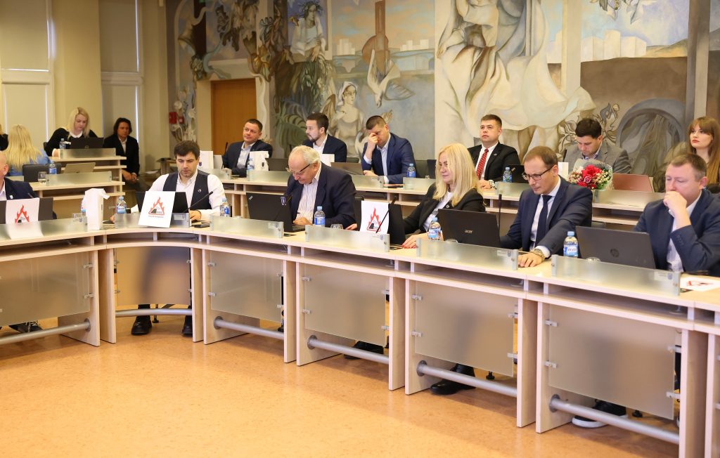 Tarybos posėdyje pasirašyta rezoliucija